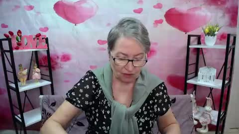 OlgaLuck online show from April 14, 5:46 am