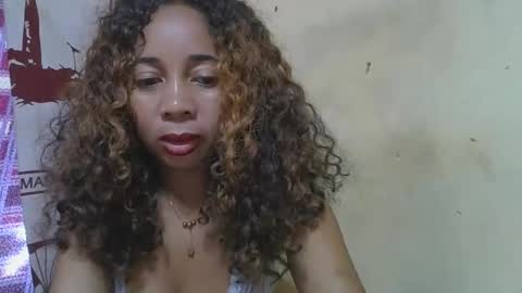 olinaa online show from April 11, 4:33 pm