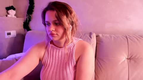 Snapshot of olisyasweet chatting on December 27, 7:35 pm olisyasweet online show from December 27, 7:35 pm