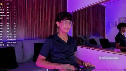 oliver20__ online show from April 10, 6:07 am