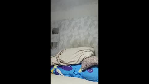 Snapshot of oliver91836 chatting on May 18, 12:22 pm oliver91836 online show from May 18, 12:22 pm