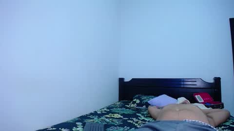 Oliver and MeganIndependent online show from December 22, 8:55 am