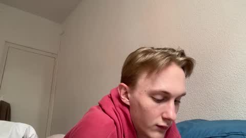 Snapshot of oliver_and_thomas chatting on October 31, 2:51 pm Oliver and Thomas online show from October 31, 2:51 pm