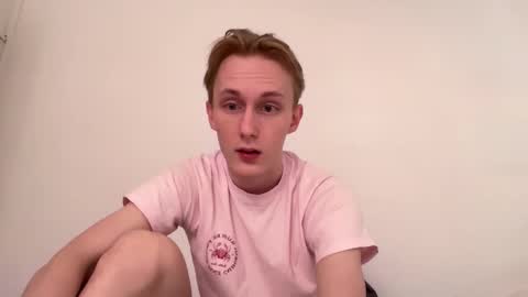 Snapshot of oliver_and_thomas chatting on November 6, 12:06 pm Oliver and Thomas online show from November 6, 12:06 pm