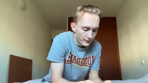 Snapshot of oliver_and_thomas chatting on November 20, 12:16 pm Oliver and Thomas online show from November 20, 12:16 pm