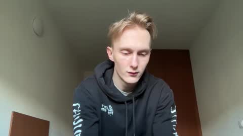 Snapshot of oliver_and_thomas chatting on November 21, 12:26 pm Oliver and Thomas online show from November 21, 12:26 pm