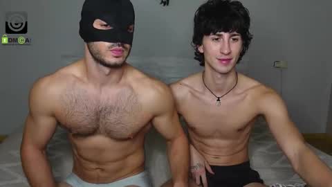 Oliver  Kaen online show from October 3, 4:48 pm