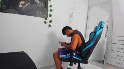 Oliver bray online show from February 26, 11:26 pm