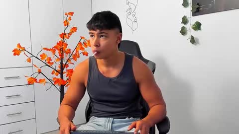 Oliver bray online show from January 5, 6:22 pm