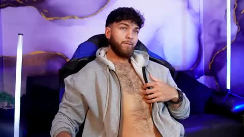 Oliver Dallas online show from April 14, 3:12 am