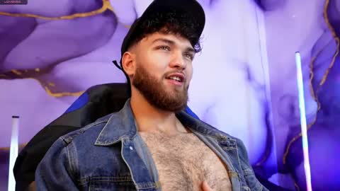 Oliver Dallas online show from April 15, 3:46 am