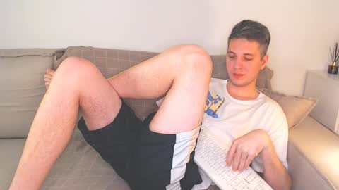 Oliver online show from December 13, 8:15 pm