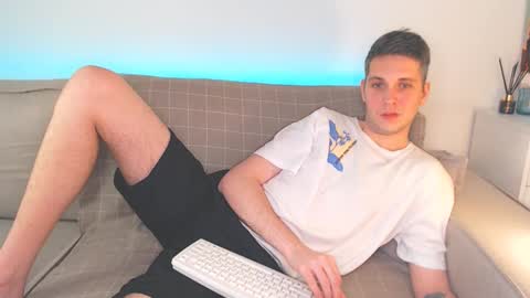 Oliver online show from January 30, 6:54 pm