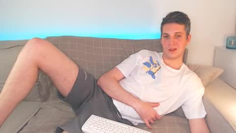 Oliver online show from February 17, 6:37 pm