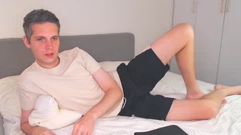 Oliver online show from September 17, 11:12 am