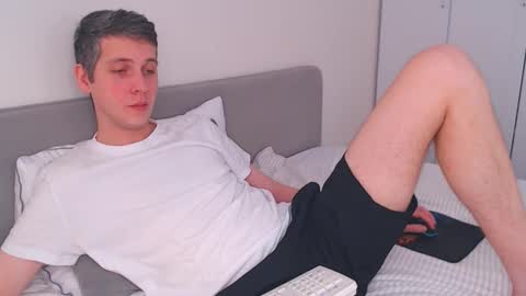 Oliver online show from March 15, 11:49 am