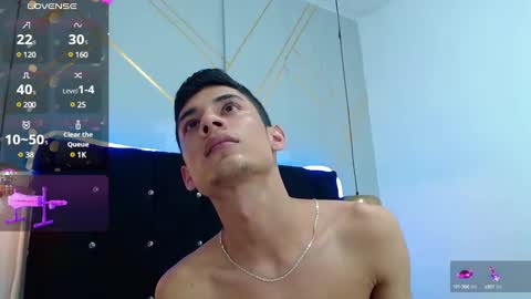 Oliver  Smith online show from December 30, 8:36 pm