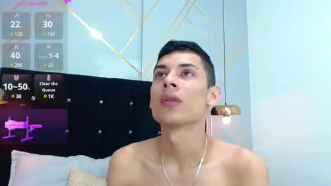 Oliver  Smith online show from January 23, 3:11 pm