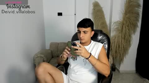 OLIVER online show from February 11, 12:10 pm