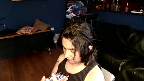 oliver_laid_2023 online show from September 21, 10:11 pm