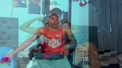 oliver_smith_2 online show from November 29, 4:21 pm