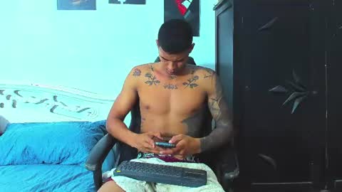 oliver_smith_2 online show from August 5, 6:55 pm