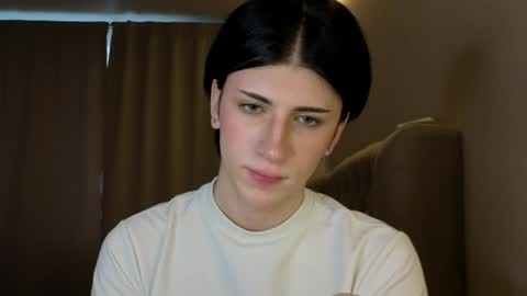 oliver online show from March 25, 1:06 pm