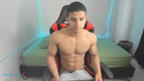 oliver thompsson online show from February 1, 8:18 pm