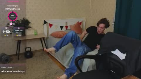 Oliver Evans online show from October 6, 12:41 am