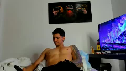 Oliver bennet online show from October 10, 5:01 pm