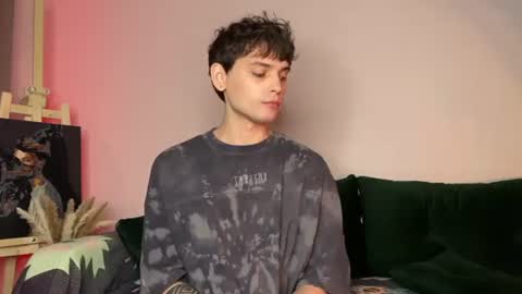 Snapshot of oliverlawrence chatting on June 19, 8:01 pm oliverlawrence online show from June 19, 8:01 pm
