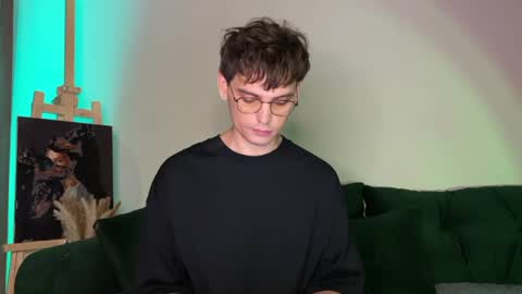 Snapshot of oliverlawrence chatting on July 1, 9:47 pm oliverlawrence online show from July 1, 9:47 pm