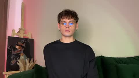 Snapshot of oliverlawrence chatting on July 5, 4:19 am oliverlawrence online show from July 5, 4:19 am