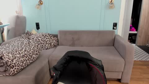 oliverrgroove online show from December 25, 10:28 am