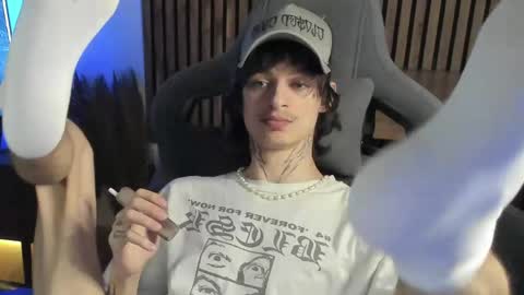 oliverrgroove online show from April 11, 6:12 pm