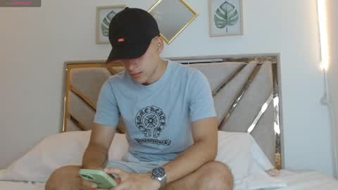 oliver saint online show from April 4, 11:13 pm