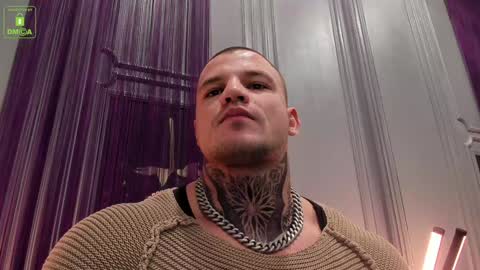 Snapshot of oliversport chatting on December 21, 3:31 pm OliverSport online show from December 21, 3:31 pm