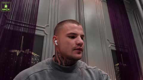 Snapshot of oliversport chatting on December 29, 10:45 am OliverSport online show from December 29, 10:45 am