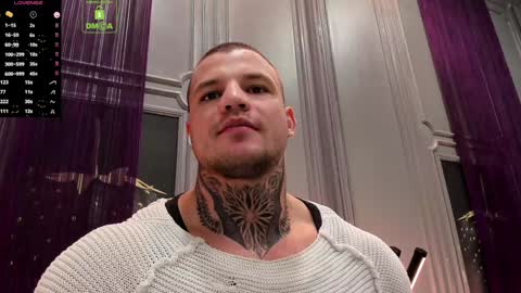 Snapshot of oliversport chatting on January 1, 3:35 pm OliverSport online show from January 1, 3:35 pm