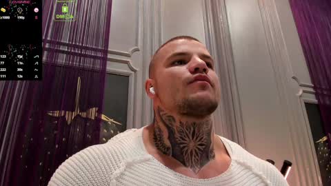 Snapshot of oliversport chatting on January 3, 10:31 am OliverSport online show from January 3, 10:31 am