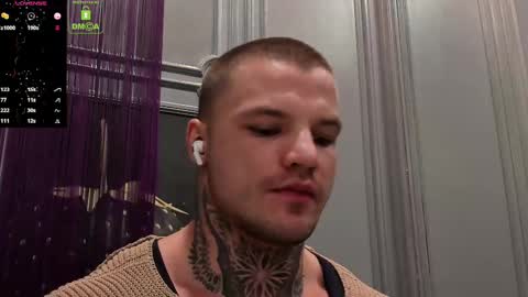 Snapshot of oliversport chatting on March 2, 10:35 am OliverSport online show from March 2, 10:35 am