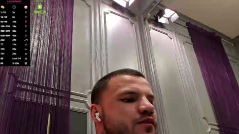 Snapshot of oliversport chatting on November 21, 3:54 pm OliverSport online show from November 21, 3:54 pm