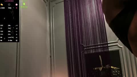 Snapshot of oliversport chatting on November 23, 4:07 pm OliverSport online show from November 23, 4:07 pm