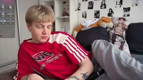 oliver online show from April 4, 12:46 pm