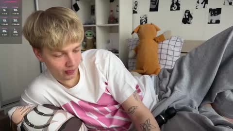 oliver online show from April 7, 10:59 am