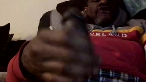 olivertwist1273 online show from March 4, 1:45 am