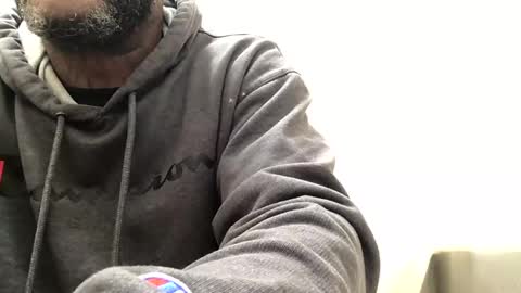 olivertwist1273 online show from March 12, 1:03 am