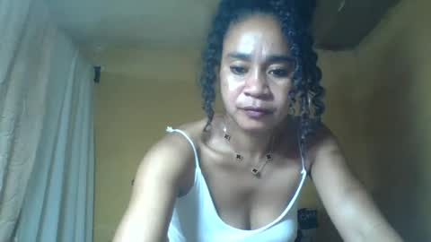olivia9794 online show from June 26, 7:18 pm