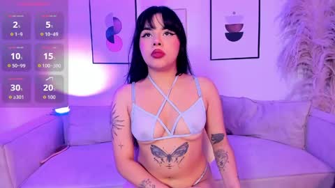 olivia_dluxe online show from June 8, 2:06 pm