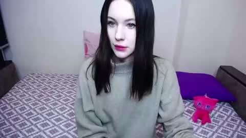 Snapshot of olivia_graceee chatting on November 15, 9:28 am olivia_graceee online show from November 15, 9:28 am